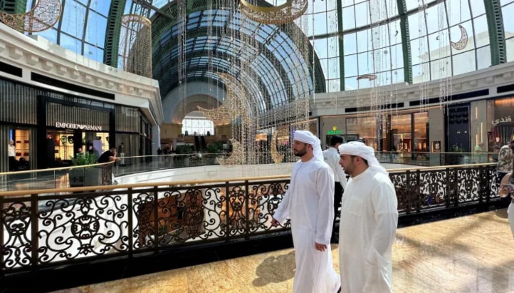 قطاع التجزئة في الإمارات يتجه إلى 240 مليار دولار مدفوعاً بزخم اقتصادي وسياحي متصاعد